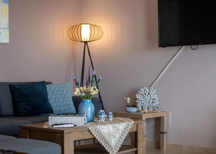 فيلة Kalypso Sea View